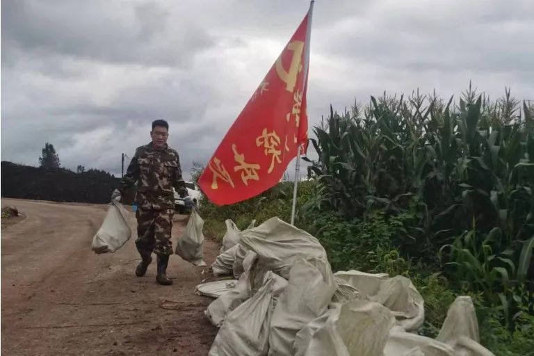 1695095296513499.jpg 13f56bdb4d283626a57057484da08ba6.jpg